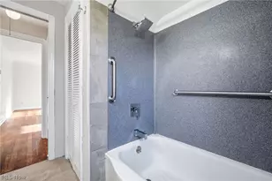 6210 Crossview Rd, Green Hills, OH 44131 - Photo 29