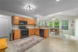 37972 Pebble Lake Trail, North Ridgeville, OH 44039 - Photo 11