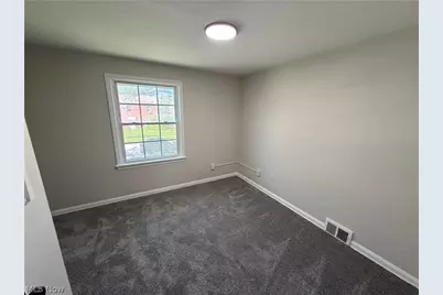 21270 Priday Avenue, Euclid, OH 44123 - Photo 23
