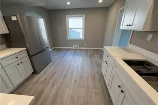 21270 Priday Ave, Euclid, OH 44123 - Photo 7