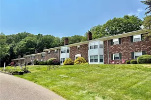 6910 Carriage Hill Dr, Brecksville, OH 44141 - Photo 21
