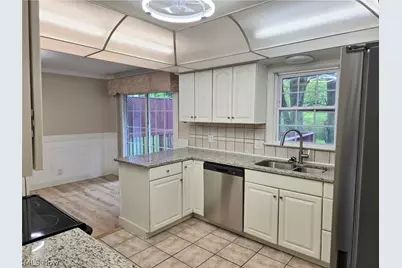 1702 Bears Den Road, Youngstown, OH 44511 - Photo 9