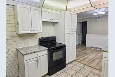 1702 Bears Den Road, Youngstown, OH 44511 - Photo 7