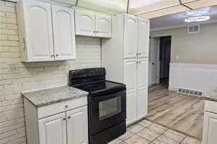 1702 Bears Den Rd, Youngstown, OH 44511 - Photo 7
