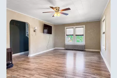 742 E Market Street, Cadiz, OH 43907 - Photo 9