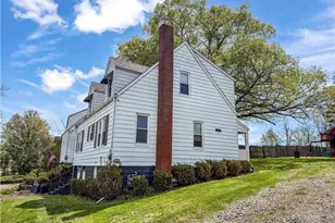 742 E Market St, Cadiz, OH 43907 - Photo 3