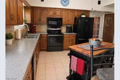 3220 Nob Hill Road, Zanesville, OH 43701 - Photo 13