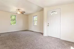 2036 Ridge Ave, Zanesville, OH 43701 - Photo 3