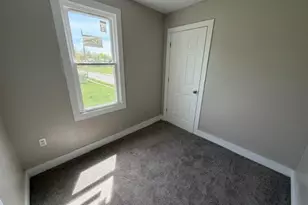 1427 E 92nd St, Loveland, OH 44106 - Photo 29