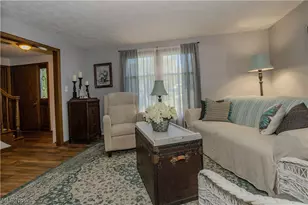 11805 Meadowlane Ave NW, Uniontown, OH 44685 - Photo 13