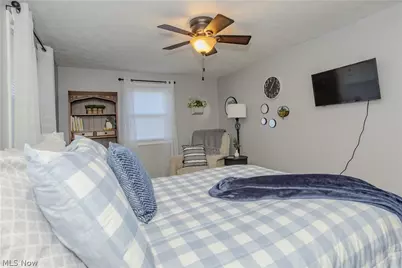 11805 Meadowlane Avenue NW, Uniontown, OH 44685 - Photo 35