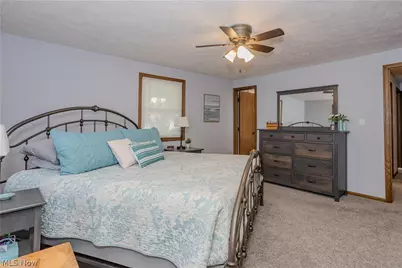 11805 Meadowlane Avenue NW, Uniontown, OH 44685 - Photo 39
