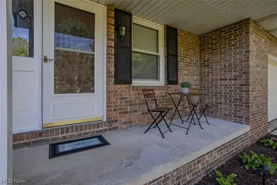 11805 Meadowlane Avenue NW, Uniontown, OH 44685 - Photo 5