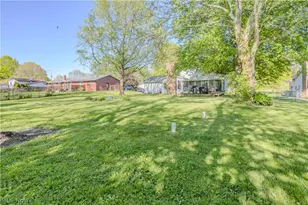 11805 Meadowlane Ave NW, Uniontown, OH 44685 - Photo 11