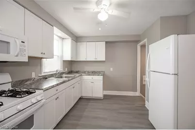 32610 Willowick Drive, Willowick, OH 44095 - Photo 3