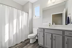 8155 Knolls Way, Chagrin Falls, OH 44023 - Photo 37