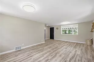 3232 Bears Den Rd, Youngstown, OH 44511 - Photo 13