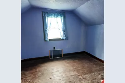 60490 Main Street, Jacobsburg, OH 43933 - Photo 13
