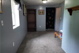 60490 Main St, Jacobsburg, OH 43933 - Photo 11