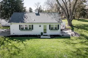 321 Harbor Ln, Kelleys Island, OH 43438 - Photo 37