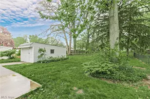 3719 Walter Rd, North Olmsted, OH 44070 - Photo 35