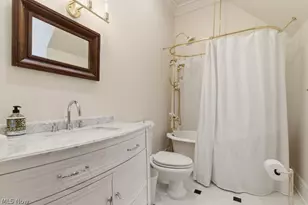 352 Bingham Ct, Bratenahl, OH 44108 - Photo 31