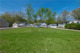 258 Vineyard Rd, Avon Lake, OH 44012 - Photo 3