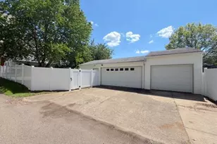 1016 Union Ave NW, New Philadelphia, OH 44663 - Photo 3