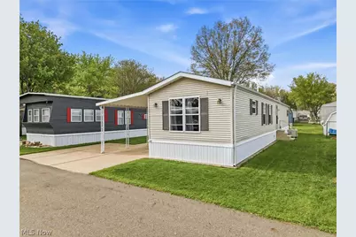 18 Oakwood Drive, Beloit, OH 44609 - Photo 3