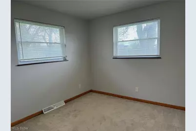 12920 Fountain Court, Strongsville, OH 44136 - Photo 9