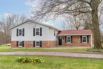 6518 Lorraine Avenue NW, Massillon, OH 44646 - Photo 1