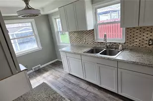 12304 Tonsing Dr, Garfield Heights, OH 44125 - Photo 7