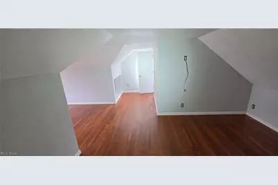 12304 Tonsing Drive, Garfield Heights, OH 44125 - Photo 15