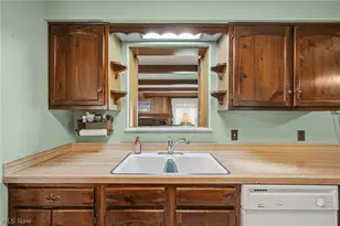 5108 Evergreen Dr, North Olmsted, OH 44070 - Photo 15
