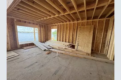 1296 NE River Road, Lake Milton, OH 44429 - Photo 9