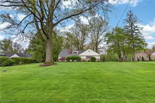 2426 Lander Rd, Pepper Pike, OH 44124 - Photo 3