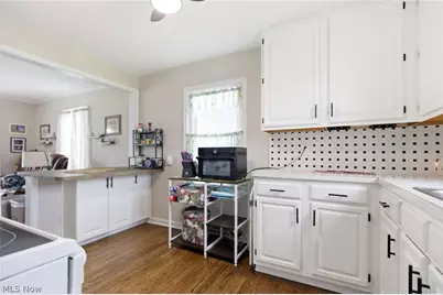 419 E 326th Street, Willowick, OH 44095 - Photo 11