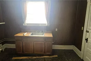 229 5th St, Elyria, OH 44035 - Photo 13