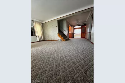 13009 Darlington Avenue, Garfield Heights, OH 44125 - Photo 7