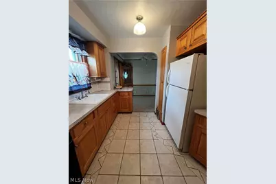 13009 Darlington Avenue, Garfield Heights, OH 44125 - Photo 3