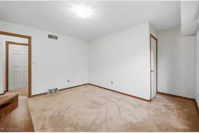 1178 Logan Woods Drive, Hubbard, OH 44425 - Photo 25