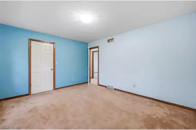 1178 Logan Woods Drive, Hubbard, OH 44425 - Photo 27