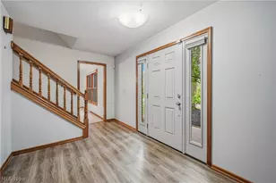 1178 Logan Woods Dr, Hubbard, OH 44425 - Photo 3