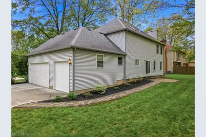 1178 Logan Woods Drive, Hubbard, OH 44425 - Photo 37