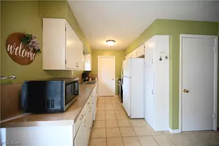 1911 39th St NE, Canton, OH 44705 - Photo 7