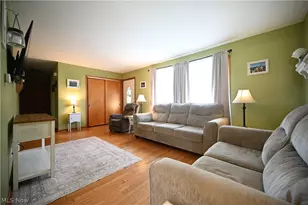 1911 39th St NE, Canton, OH 44705 - Photo 5