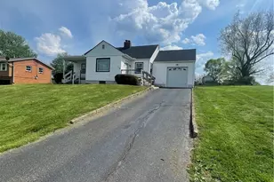 118 1st St, Follansbee, WV 26037 - Photo 3