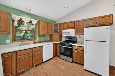 1338 Sharonbrook Drive, Twinsburg, OH 44087 - Photo 9
