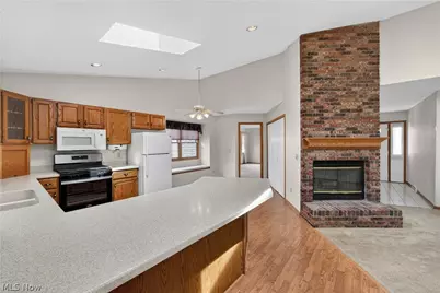 1338 Sharonbrook Drive, Twinsburg, OH 44087 - Photo 7