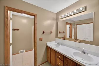 1338 Sharonbrook Drive, Twinsburg, OH 44087 - Photo 23